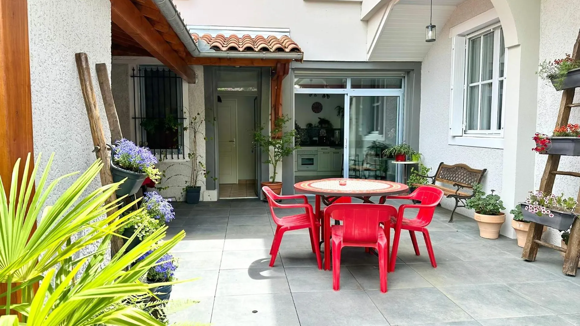 La Terrasse Fleurie Apartment Salies-du-Salat